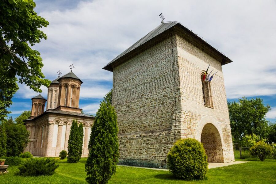 Private Half Day Trip to Snagov Monastery & Mogosoaia - Snagov Monastery on its island in the lake
