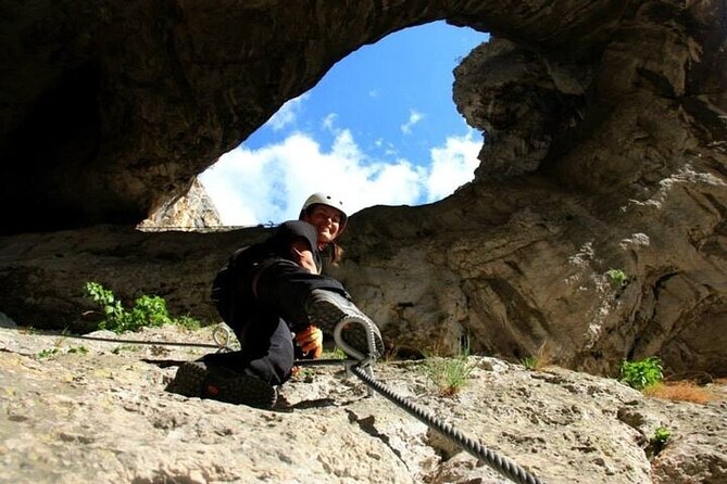 Private Hiking OR Climbing Experience in beaufitul gorges - Step 5: A photo session on top of the via ferrata