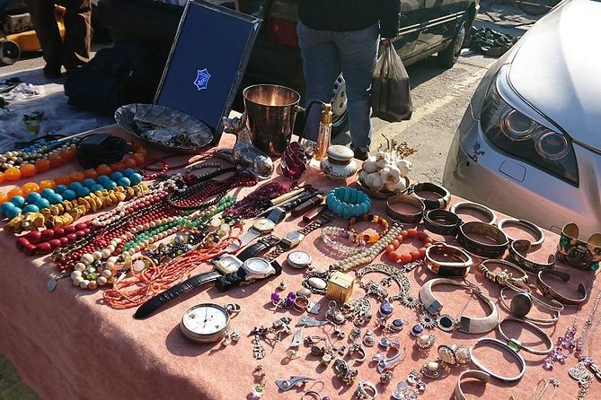 Private-Red Patrol Bucharest Flea Market Tour with a Romanian car - What I’d do to get the best results at the markets