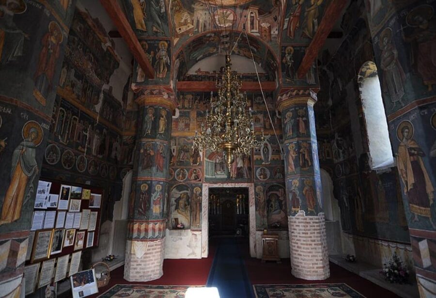 Private Tour from Bucharest to Dracula's tomb and Mogosoaia - Snagov Monastery and the Vlad Țepeș connection
