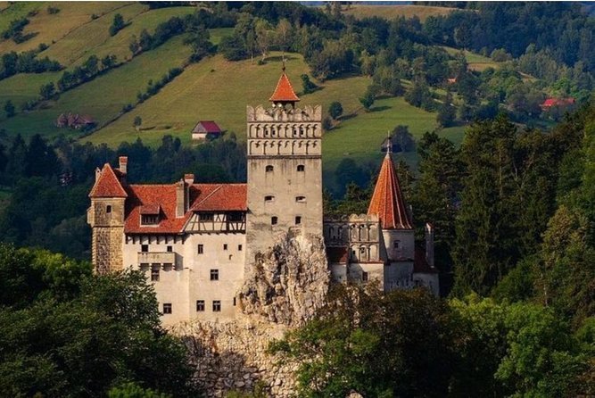 Private tour to Bran Dracula's Castle and Peleș Royal Castle - Private tour from Bucharest: why this pairing works