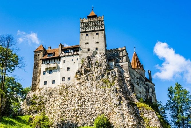 Private tour to Bran Dracula's Castle and Peleș Royal Castle - Should you book this private Peleș and Bran day trip?