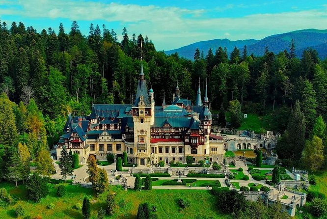 Private tour to Bran Dracula's Castle and Peleș Royal Castle - Peleș Castle in Sinaia: what you are really paying for