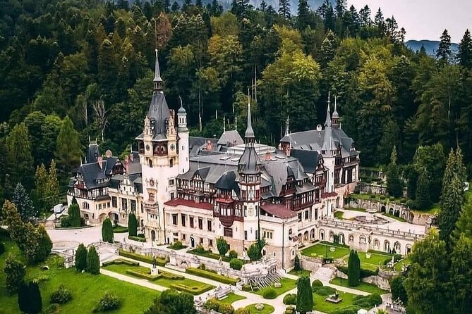 Private Tour to Dracula's Castle, Brașov City & Peleș Castle - Peleș Castle in Sinaia: Royal Splendor, Plus a Real Ticket Rule