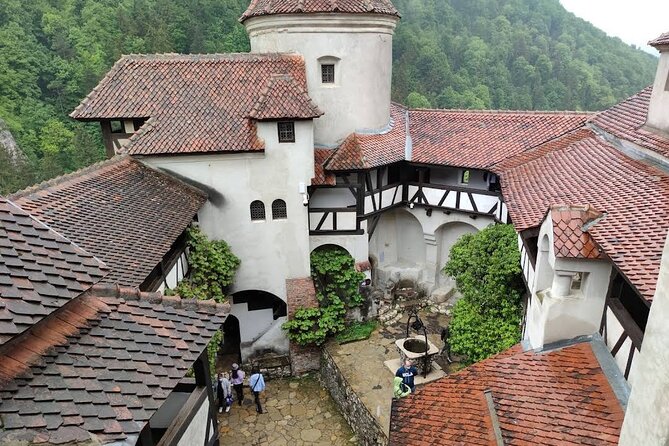 Private Tour to Dracula's Castle, Brașov City & Peleș Castle - The Extra Stops Along the Way: Black Church, Sinaia, Ploiești, Otopeni