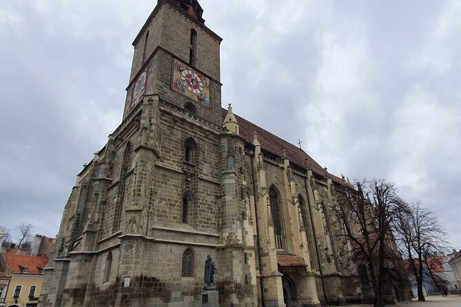 Private Tour to Peles and Dracula's Castle - Day trip from Bucharest - Peles Castle Near Sinaia: Neo-Renaissance Royal Splendor in the Carpathians