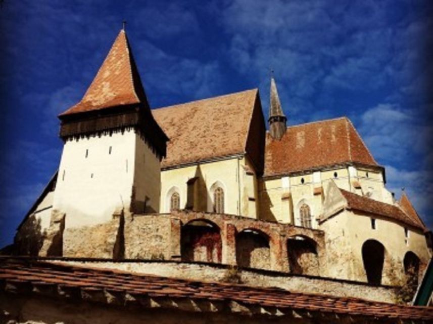 Saxon Secrets: The Malancrav & Biertan Experience - Malancrav: a Saxon village that still keeps its rhythm