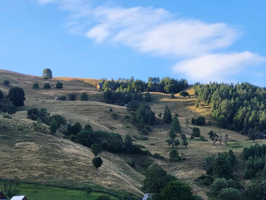 Sibiu: Cindrel Mountains Hike with Traditional Brunch - Parcare Thalia to the Trailhead, and What the Start Usually Means