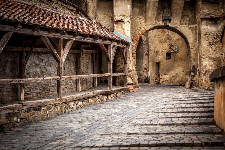 Sighisoara: Candlelight Tour of Dracula's Home Town - Dracula’s house: the 1431 birthplace story, with real context