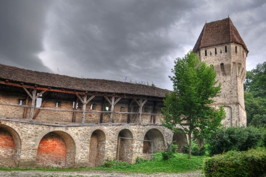 Sighisoara: Candlelight Tour of Dracula's Home Town - Up the covered lanes: Church on the Hill and the Scholars’ Stairs