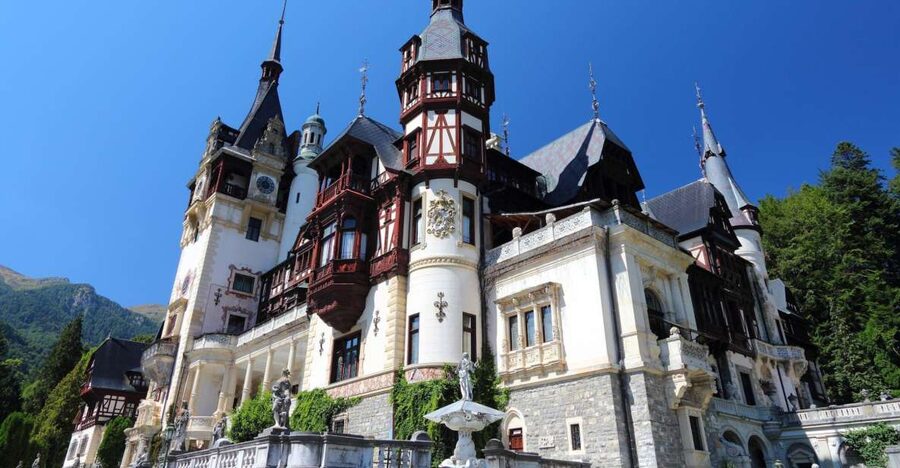 Sinaia: Peleș Castle Tour with An Expert Guide - First-floor apartments: kings, queens, and the imperial suite with a twist