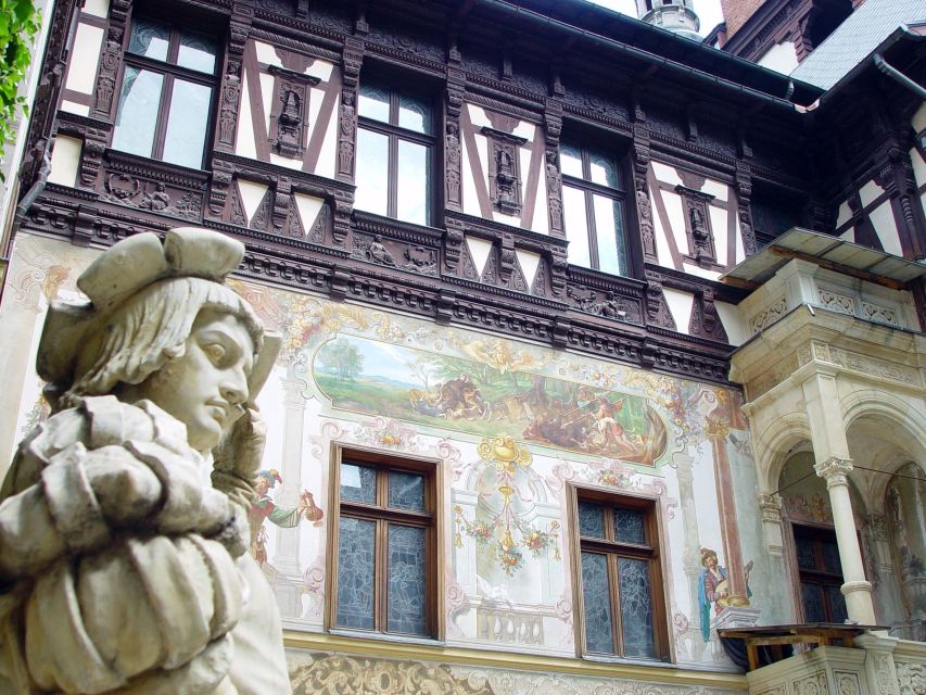 Sinaia: Peleș Castle Tour with An Expert Guide - Should you book the Peleș Castle tour with an expert English guide?