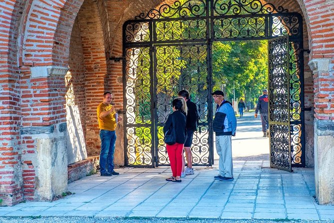 Small Group Tour to Mogosoaia Palace and Snagov Monastery - Mogosoaia Palace and Brancovenesc style you can spot fast
