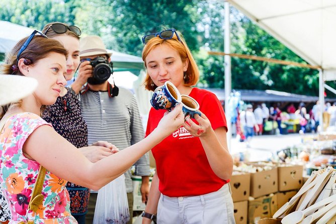 Taste Bucharest: A Food Lover's Tour of Markets & Neighbourhoods - Strada Bătiștei and Bătiștei Church: Neo-Romanian facades and Orthodox heritage