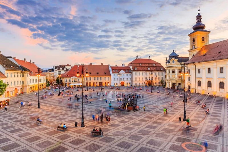 Tour of Sibiu - Church in Cristian - Village of Sibiel - Evangelical church time: what to watch for inside