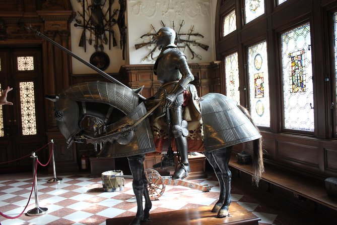 Tour of the 3 Castles: Bran, Rasnov and Peles in Spanish (native Spanish guide). - Who this tour fits best