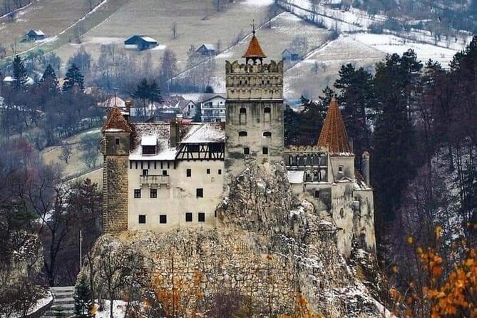 Transfer Bucharest -Brasov with Targoviste and Bran Castle visits - Brasov Old Town With Your Guide: The Calm Finish After Castle Time