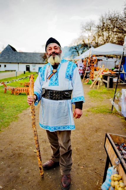 Transylvania Tour: Dracula's Castle, Peles Palace & Brasov - Brasov walk: Rope Street and Black Church without the guessing