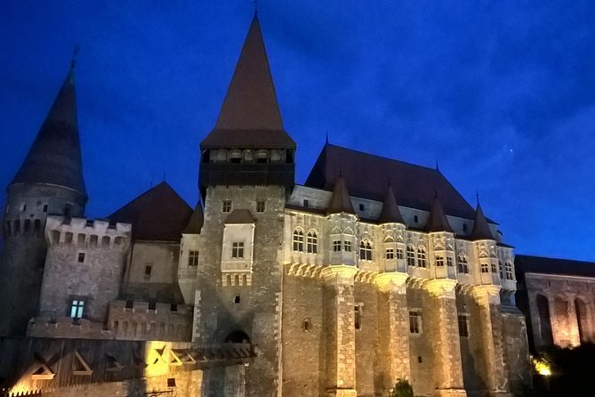 Turda Salt Mine and Hunedoara Corvin Castle from Cluj - The stair reality at Turda: elevators help, but queues can force stairs
