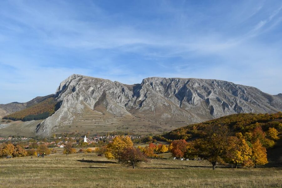Turda Salt Mine, Gorge & Rimetea Village (private from Cluj) - Turda Gorge: A 2-Hour Hike with 200m Crags and Canyon Views