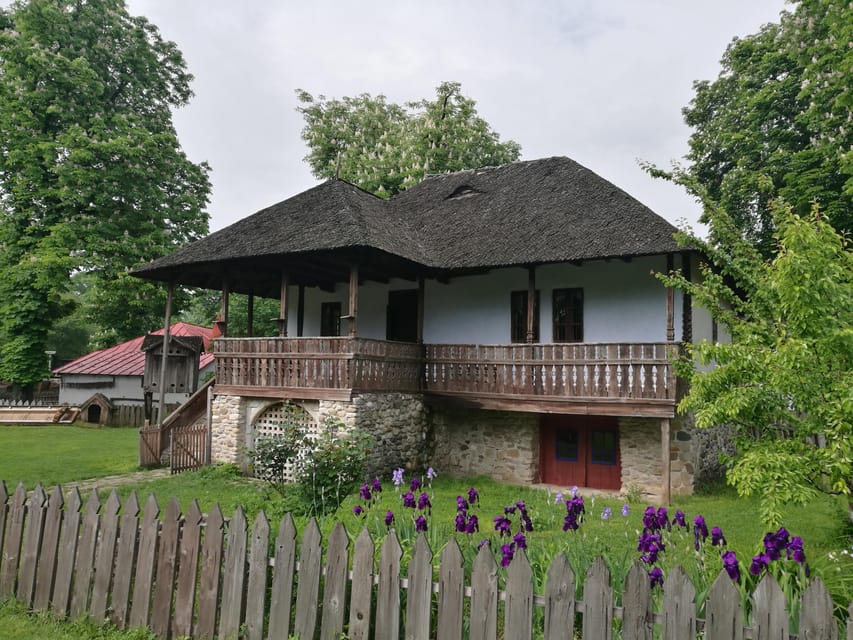 Village Museum Bucharest Guided Tour - The Two-Hour Structure: Panoramic Views Plus a Guided Museum