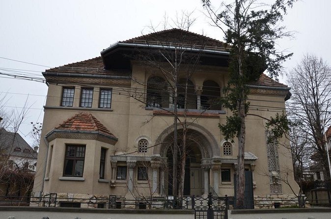 Walking tour of Bucharest - Stop 4: Biserica Icoanei and why it mattered